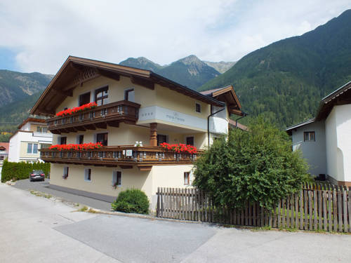 Umhausen Austria discount booking.com