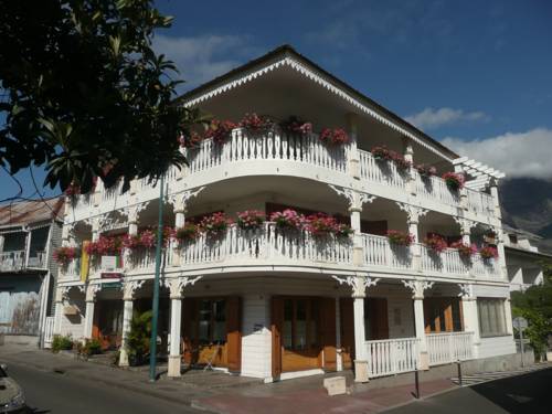 Cilaos Reunión Reservas Promo Descuentos booking.com