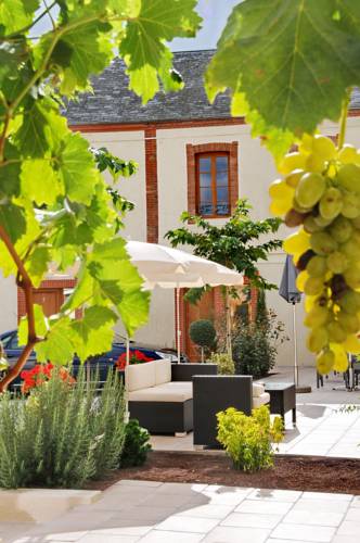 Sully Sur Loire France discount booking.com