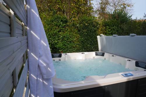 Saint-Saturnin France discount booking.com
