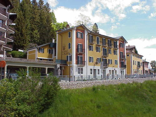 Pieve di Cadore Italia Reservas Promo Descuentos booking.com