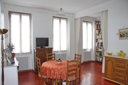 Marsella Francia Reservas Promo Descuentos booking.com