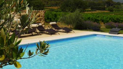 Lauris France discount booking.com