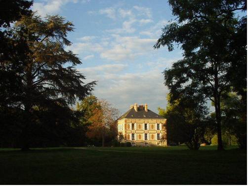 Brinon-sur-Sauldre Francia Reservas Promo Descuentos booking.com