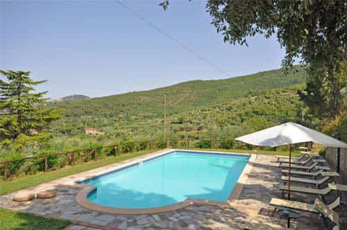 Cortona Italy discount booking.com