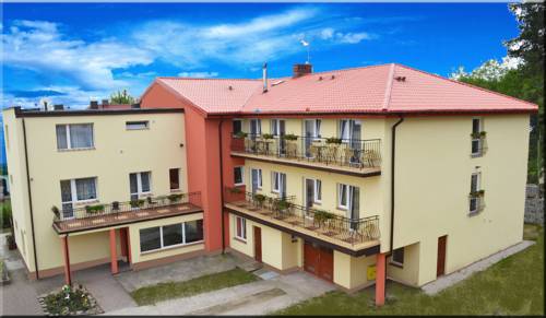 Uniescie Poland discount booking.com