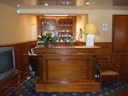 Caen Francia Reservas Promo Descuentos booking.com
