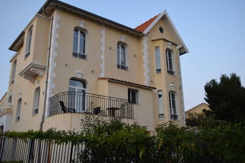Juan les Pins France discount booking.com