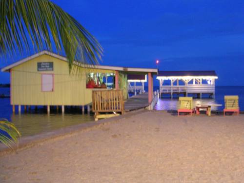 Placencia Belize discount booking.com