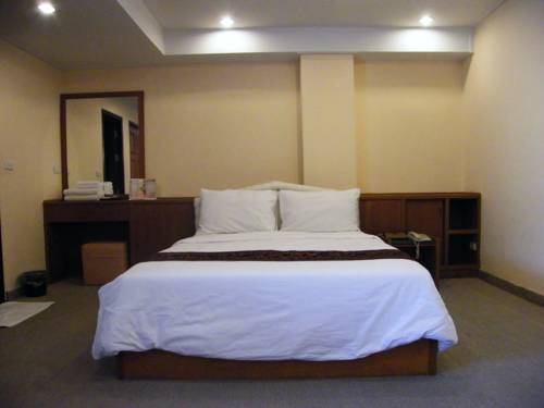 Singburi Thailand discount booking.com
