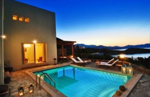 Istron Greece discount booking.com