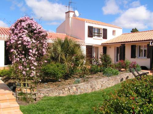 Vairé France discount booking.com