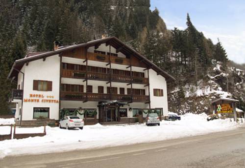 Alleghe Italy discount booking.com