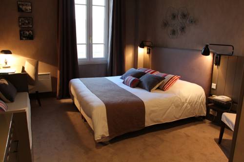 Revel France discount booking.com