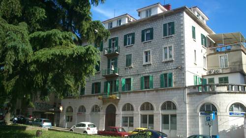 División Croacia Reservas Promo Descuentos booking.com