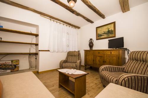 Lindar  Croatia discount booking.com