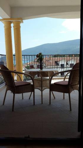 Igalo Montenegro discount booking.com