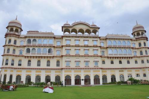 Karnāl India discount booking.com