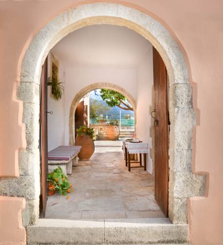 Kalamitsion Alexandrou Grecia Reservas Promo Descuentos booking.com
