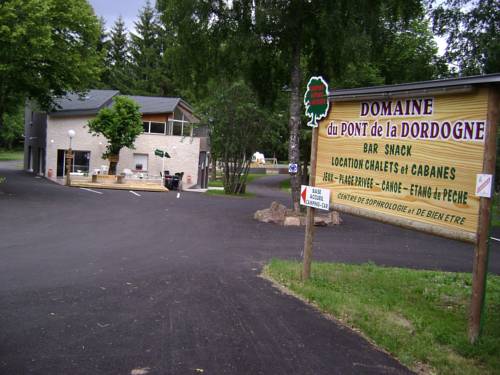 Saint Sauves d'Auvergne Francia Reservas Promo Descuentos booking.com