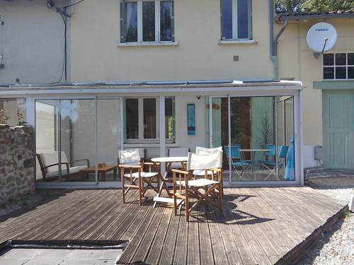 Montrollet France discount booking.com
