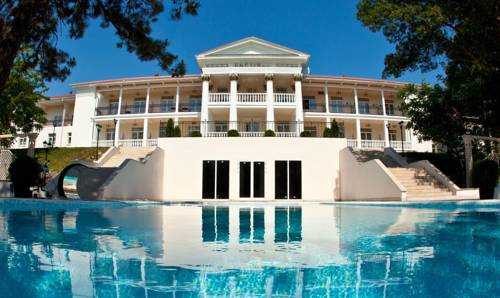 Abrau-Dyurso Rusia Reservas Promo Descuentos booking.com