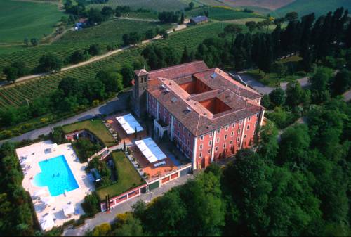 Dozza Italy discount booking.com
