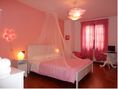 Pignone Italy discount booking.com