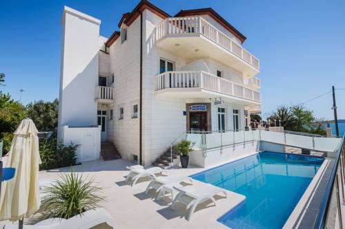Kaštel Lukšić Croatia discount booking.com